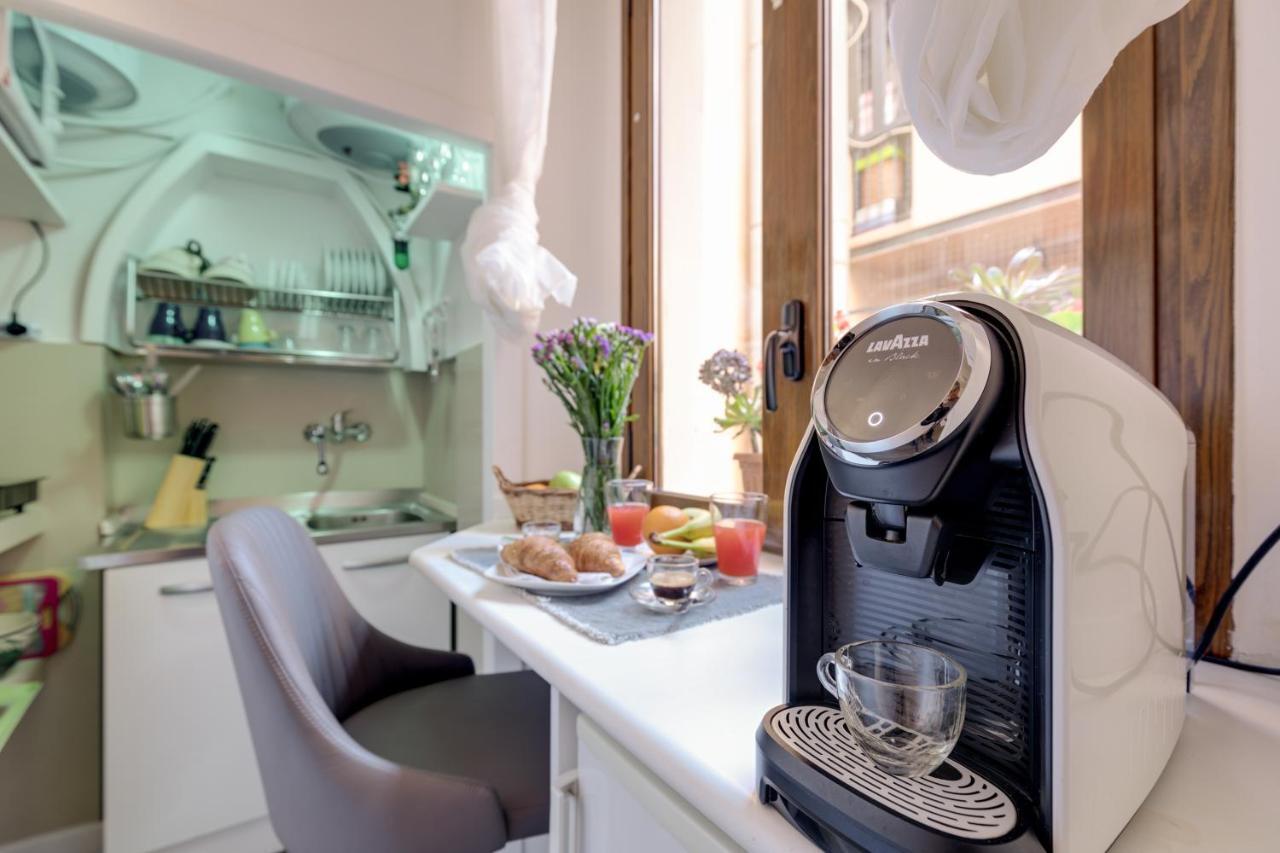Domus De Fiori Apartment Rome Exterior photo